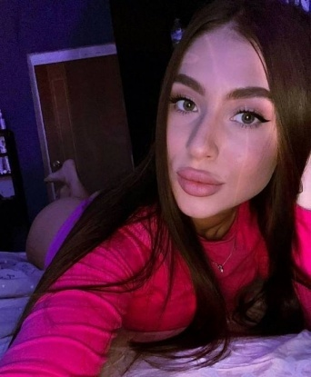 Камилла, 22 года, 2 размер груди